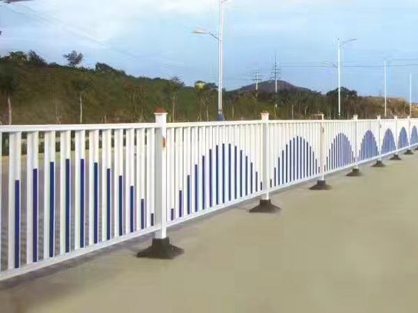 道路护栏